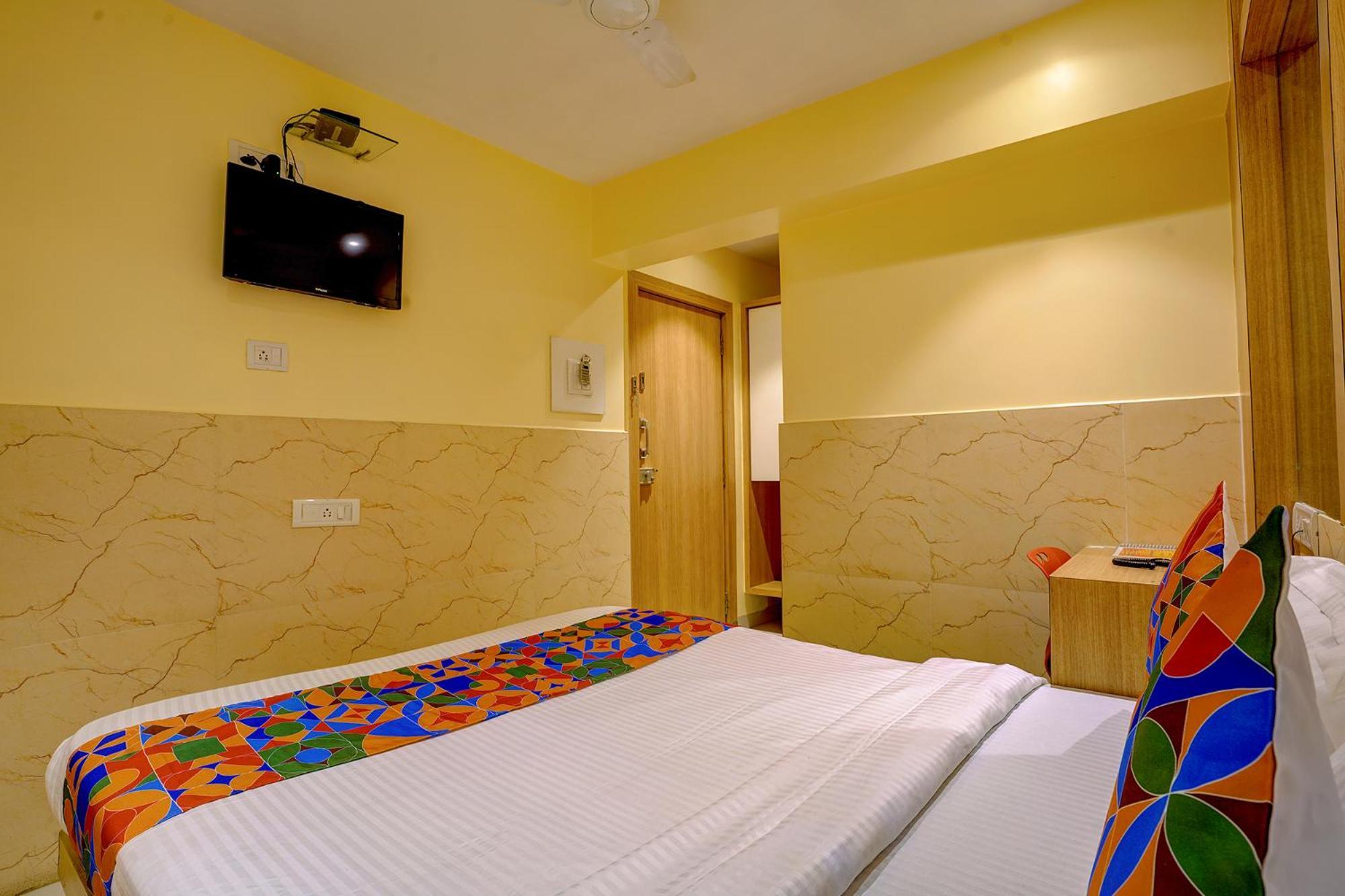 Fabhotel Starwood Residency - Behind Bmw Car Showroom Navi Mumbai Exterior foto